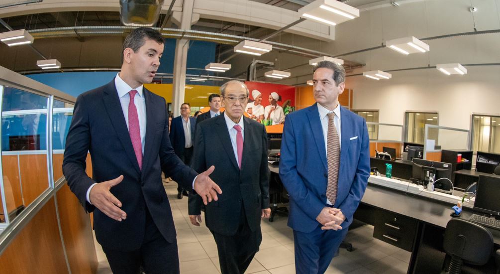 El acto de inauguración estuvo liderado por el presidente de la República, Santiago Peña. 