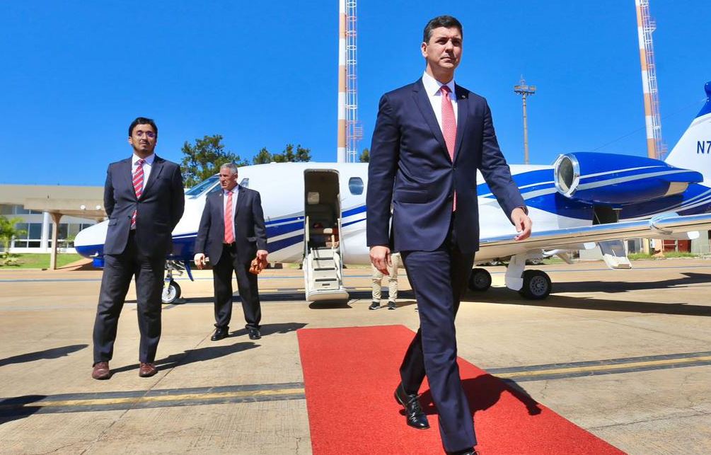 Santiago Peña viajará este domingo. Foto: Presidencia.