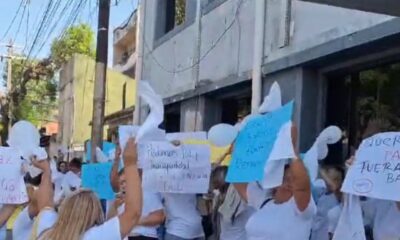 Manifestación de familiares de los presos frente al Ministerio de Justicia. Foto: Captura.