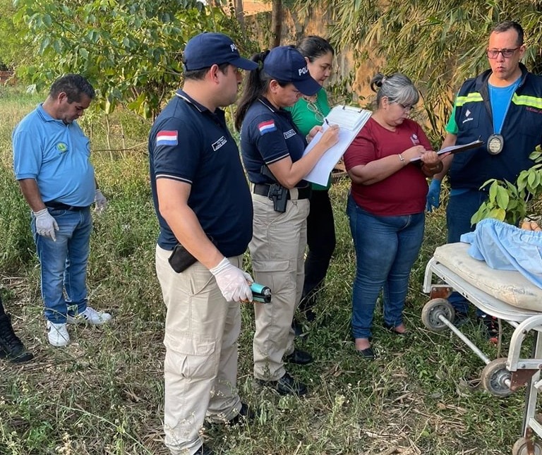 Fiscal se constituyó en inmueble ante hallazgo de cadáver. Foto: Ministerio Público.