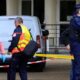 La policía francesa en las inmediaciones del instituto Lycee Gambetta-Carnot en Arras, al norte de Francia tras el ataque con arma blanca, el 13 de octubre de 2023. Foto: DW: