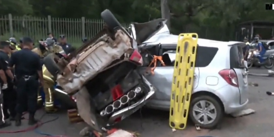 Así quedaron los vehículos tras el accidente. Foto: Captura de pantalla de la 780 AM.