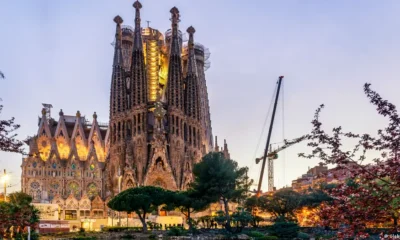 La Sagrada Familia, icónica obra arquitectónica de Antonio Gaudí en Barcelona. Foto: DW.