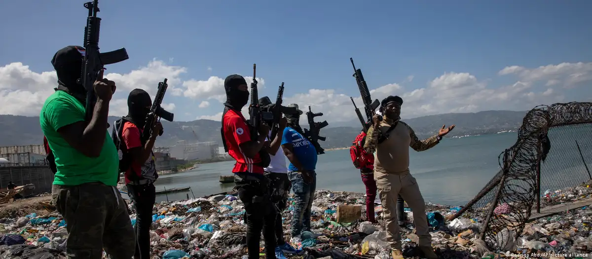 La ONU asegura que la violencia de las bandas criminales deja casi 4.000 muertos en Haití en lo que va de 2023. Foto: DW.