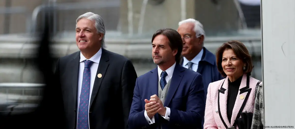 Lacalle Pou insistió en que tiene "la convicción y la tranquilidad" de que todos los exministros "sabrán defender su honor y su persona" ante la Justicia por el caso de unos audios divulgados. Foto: DW.