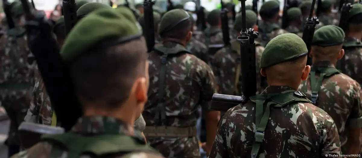 Militares. Foto: DW.