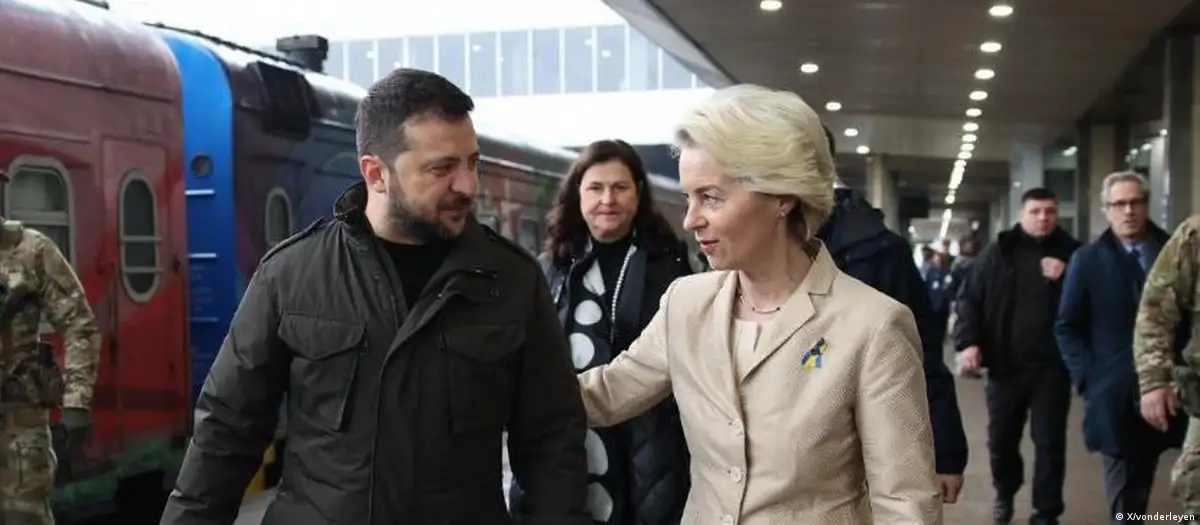 Vladimir Zelenski y Ursula von der Leyer. Foto: DW.