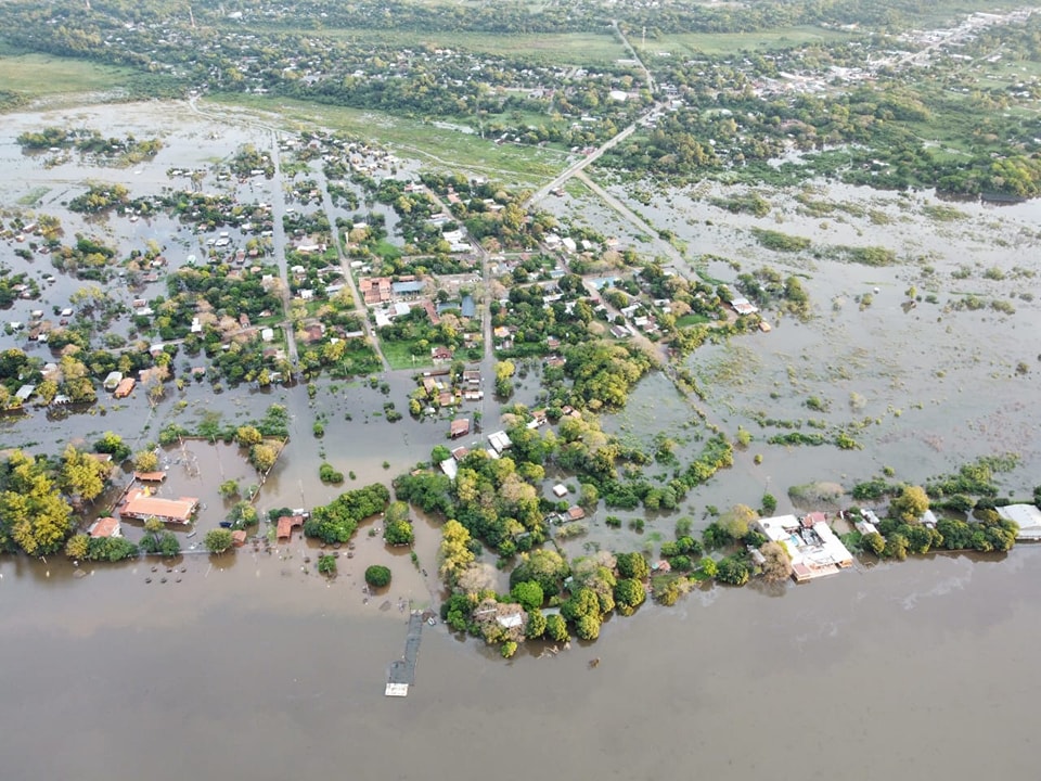 La ciudad de Ayolas se encuentra bajo agua. Foto: Misiones Digital PY.