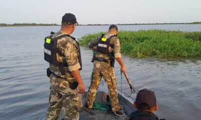 Prefectura Naval continúa con la búsqueda del militar. Foto: Armada Paraguaya.