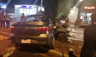 El vehículo quedó destrozado. Foto: Policía Nacional.