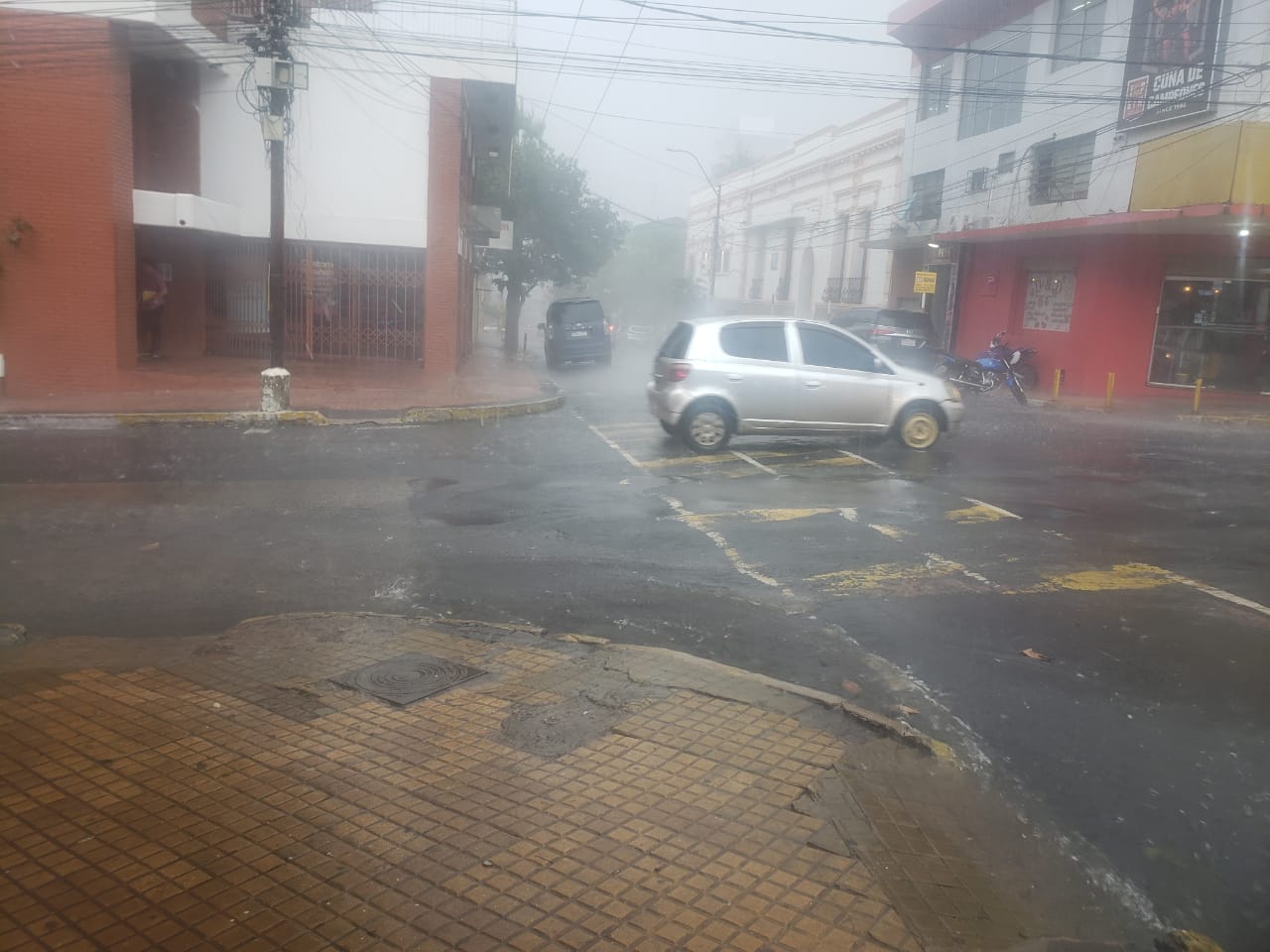 Lluvias en Asunción. Foto: Silvia Sosa.