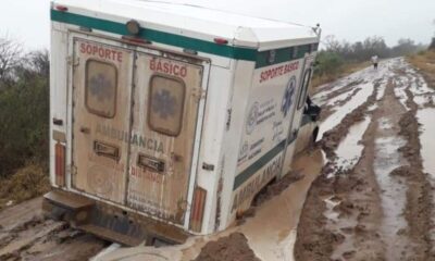 Personal de salud de la USF de San Agustín Pedro P. Peña, Boquerón, ayer tuvieron que realizar un traslado de paciente. Foto: Ñandutí.