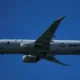 Avión P-8A Poseidón antisubmarino del Ejército estadounidense, equipado con misiles antibuque. Foto: DW.