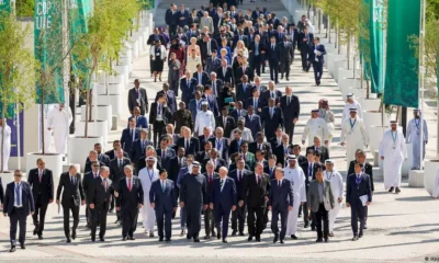 Delegados de los países participantes en la cumbre sobre el clima de la ONU COP28 en Dubái. Foto: DW.