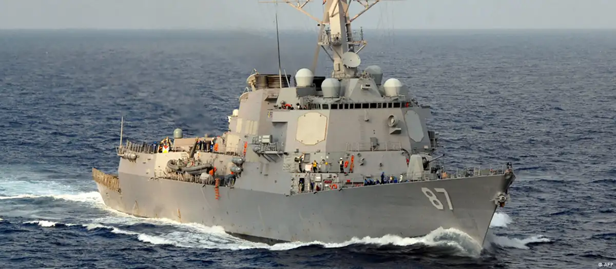 El navío USS Mason ha derribado misiles durante los últimos días provenientes de la costa de Yemen. Foto: DW.