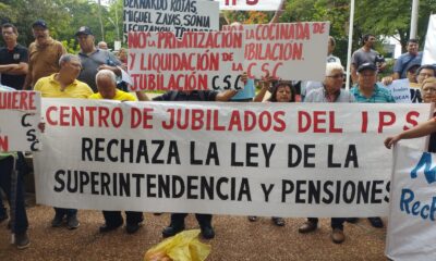 Manifestación contra el uso de los fondos jubilatorios. Foto: 650 AM