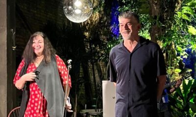 Mónica Laneri y Carlo Spatuzza, anfitriones del Capítulo Lambaré de "Ombligo Lírico". Cortesía