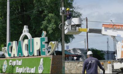 Instalación de cámaras de seguridad en Caacupé. Foto: Gentileza.