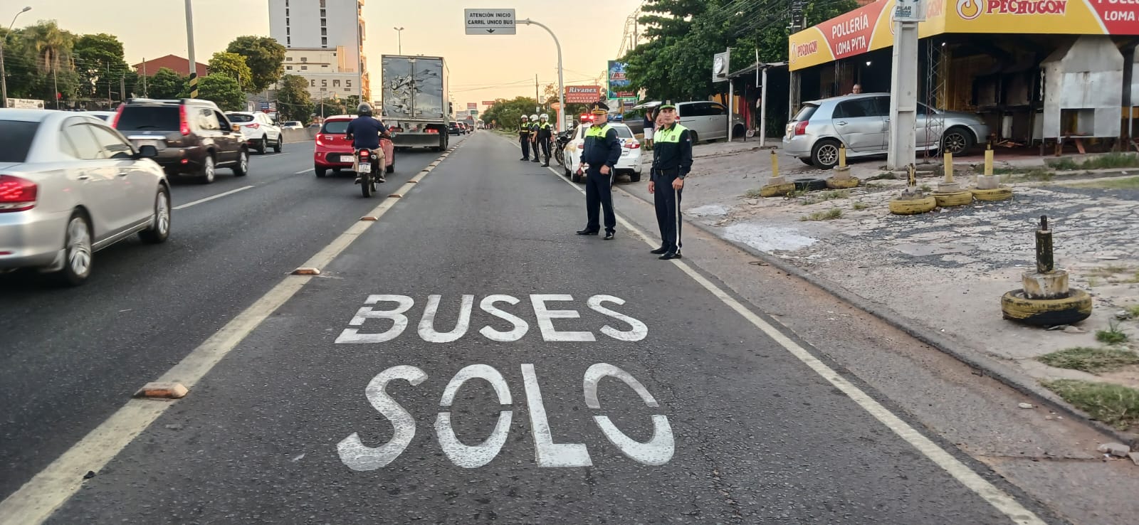 Carril único de buses. Foto: MOPC.