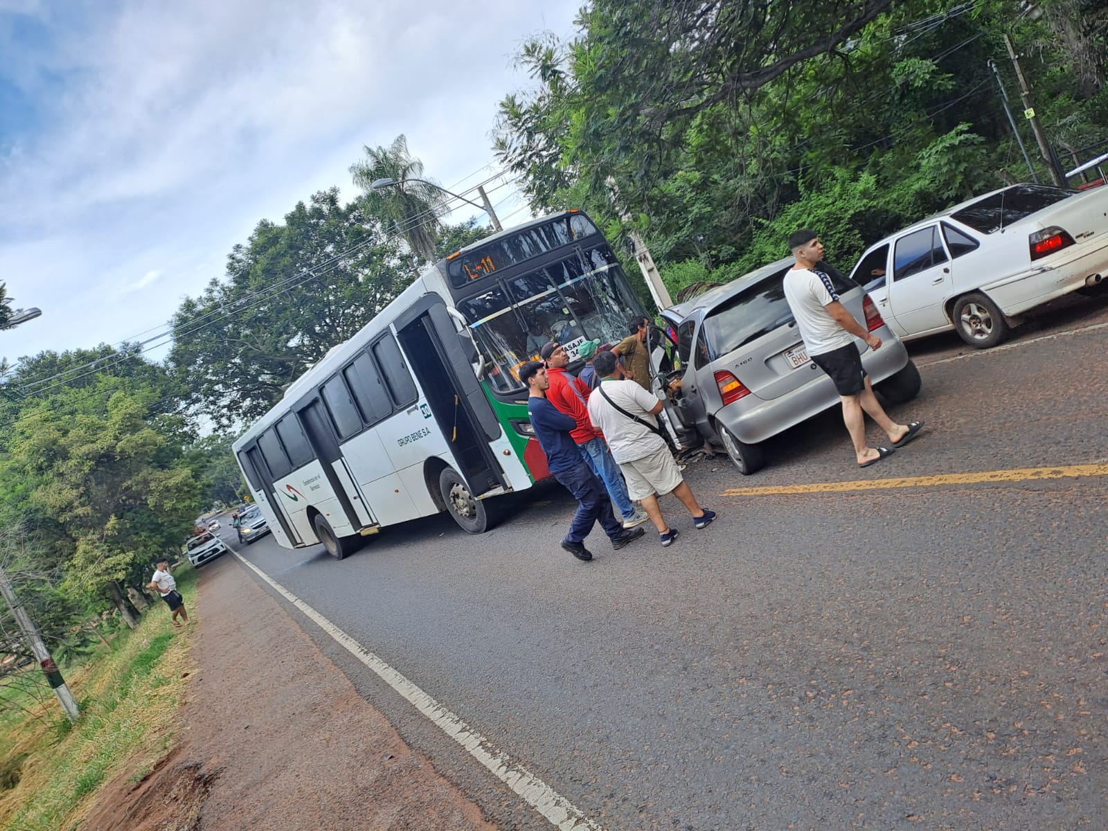 Accidente fatal en Areguá. Foto: Radio 1000