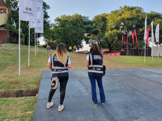 Fiscalizadores de la Municipalidad de Asunción. Foto: Gentileza.