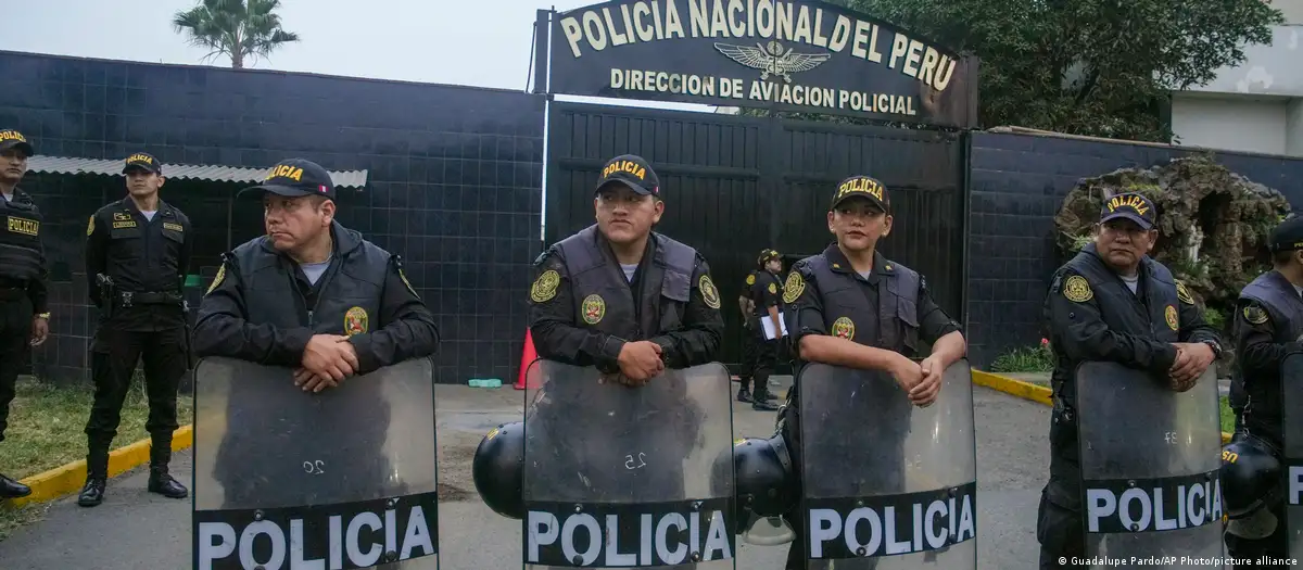 Policía de Perú. Foto: DW.