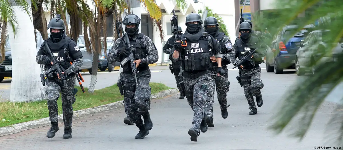 Policía de Ecuador. Foto: DW. Archivo.