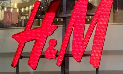 Logo de H&M. Foto: DW.