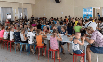 Niños ucranianos llevados por la fuerza por rusos. Foto: Infobae.