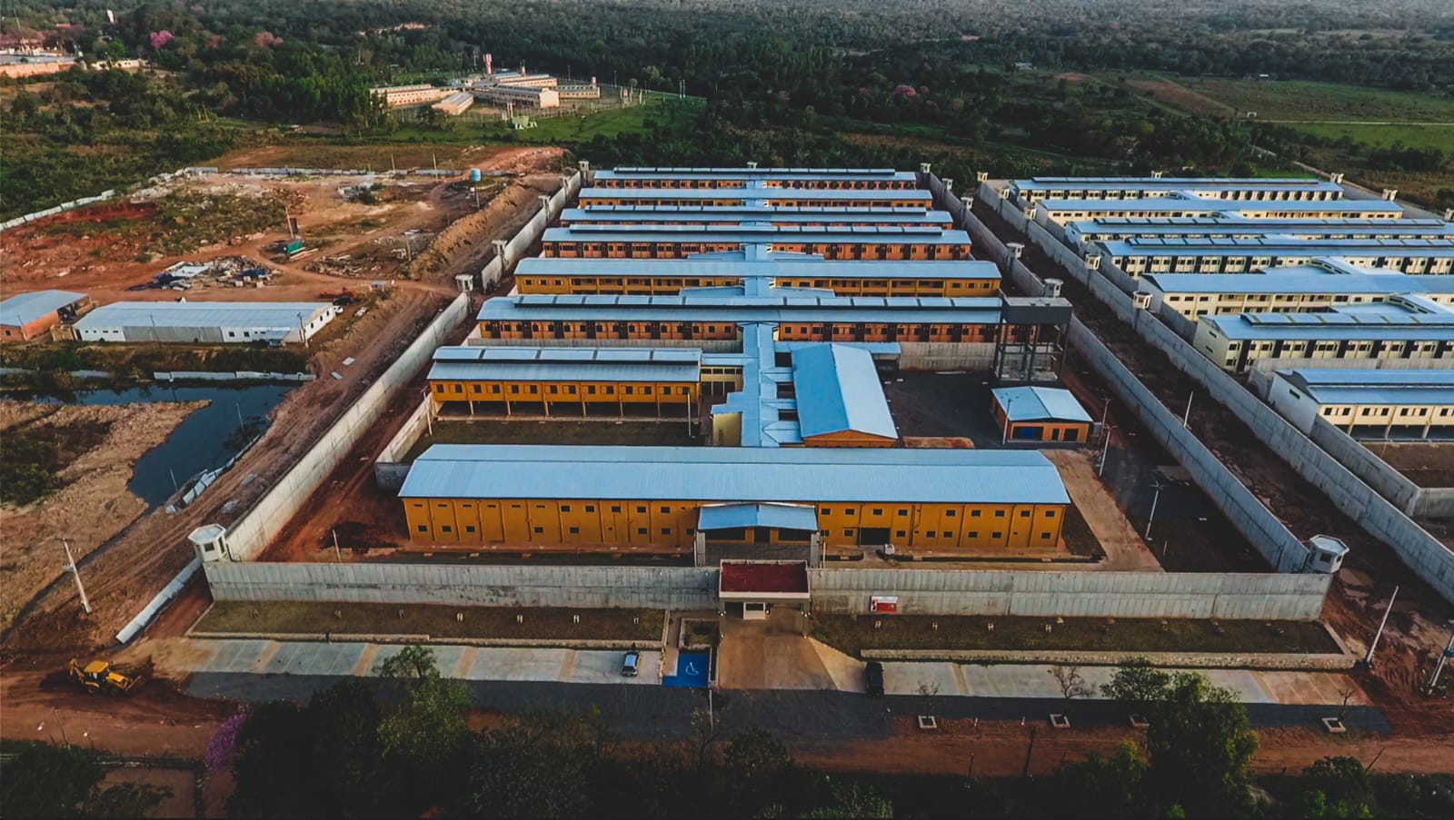 El régimen de máxima seguridad se implementará en las tres penitenciarías que se construyen en el país. Foto: MOPC.