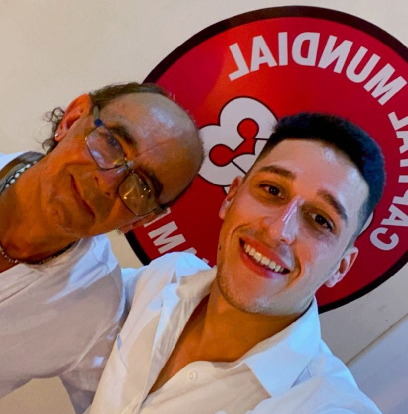 Erick Mendoza junto al maestro Raúl Alonso. Cortesía