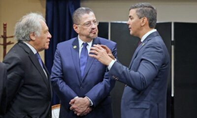 Luis Almagro, secretario general de la OE, Bernárdo Arévalo presidente de Guatemala y Santiago Peña presidente de Paraguay. Foto: Gentileza.