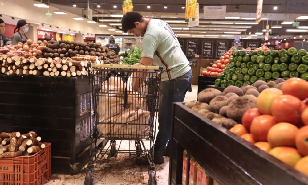 Compra de productos en supermercados. Foto: Gentileza