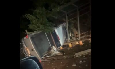 Aparatoso accidente en el sur del país. Foto: Captura.