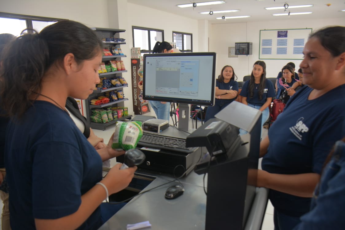 Capacitan a jóvenes para el rubro supermercadistas. Foto: Gentileza.