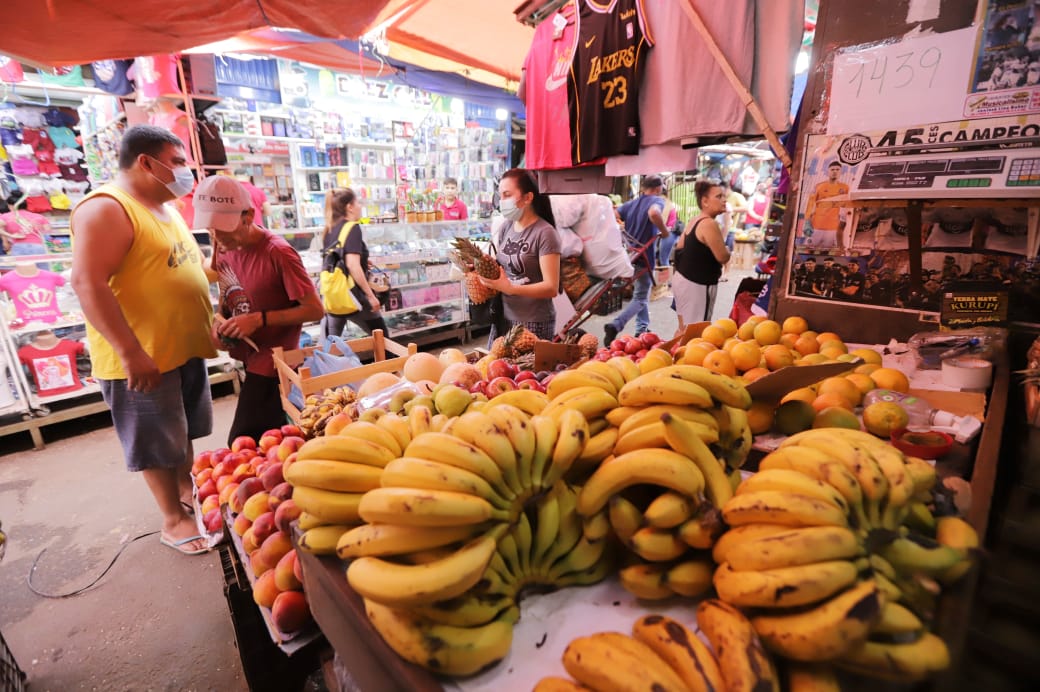 Venta de productos en el mercado 4. Foto: Gentileza