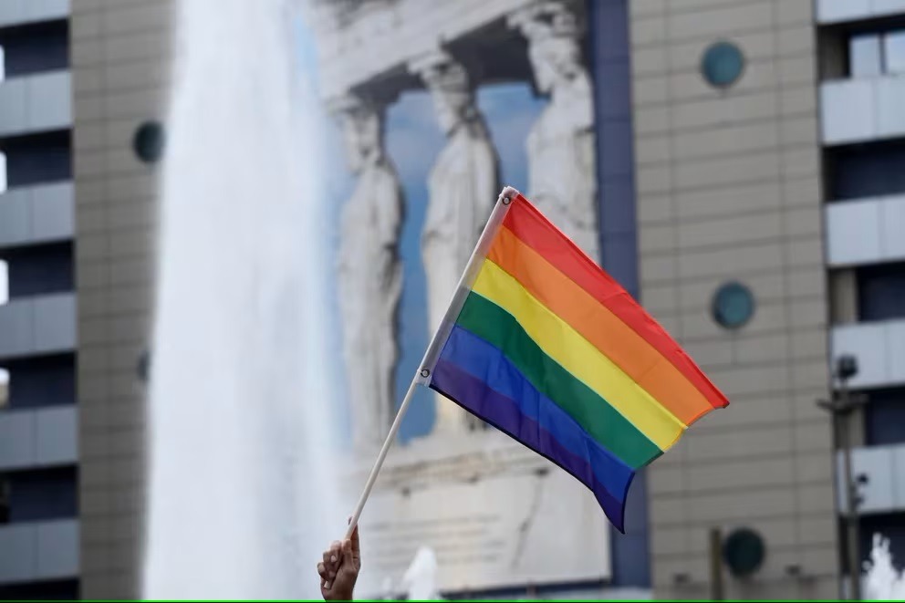 Bandera LGTB+. de personas homosexuales. Foto: Notibomba.