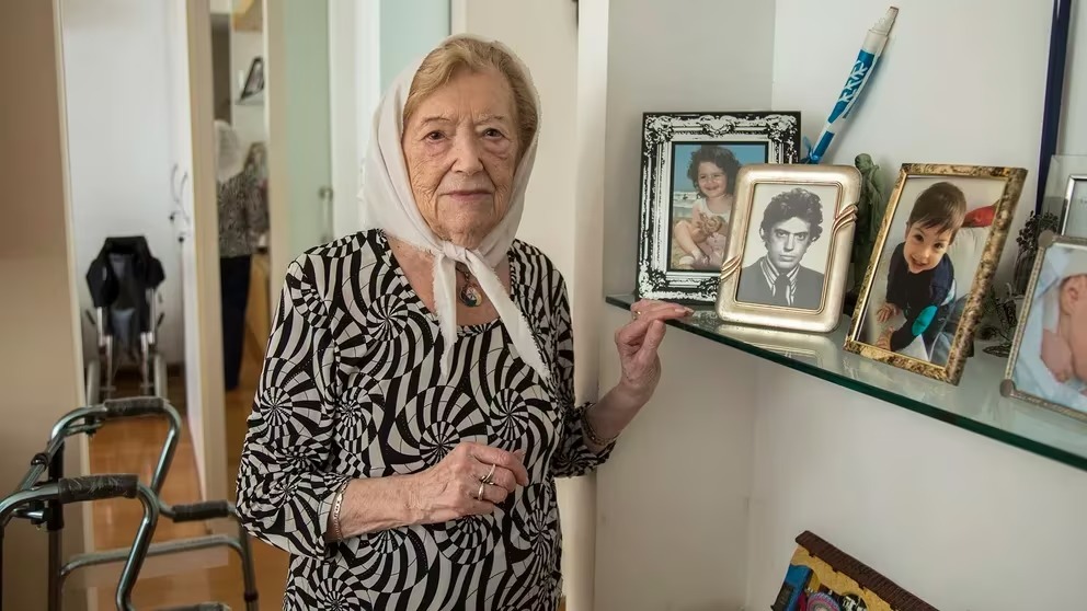 Sara Rus, integrante de Madre de Plaza de Mayo murió hoy a los 97 años. Foto: Infobae.