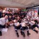 Presidente Santiago Peña con la Selección paraguaya. Foto: Selección paraguaya.