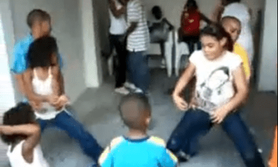 Niños bailando reggeaton. Foto referencial.