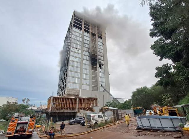 Edificio siniestrado en CDE. Foto: Ministerio Público.