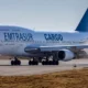 La aeronave, en las pistas tras aterrizar en el Aeropuerto Ambrosio Taravella de Córdoba el 6 de junio de 2022. El avión fue enviado por el Gobierno de Argentina hacia los Estados Unidos. Foto: DW.