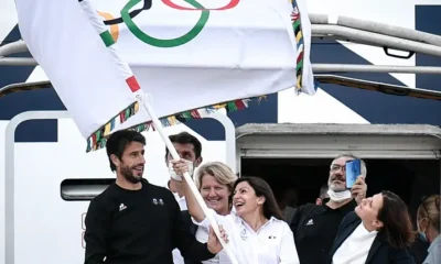 Presidente del Comité Organizador de los Juegos Olímpicos y Paralímpicos de París 2024, Tony Estanguet, junto a la alcaldesa de París, Anne Hidalgo. Foto: DW-