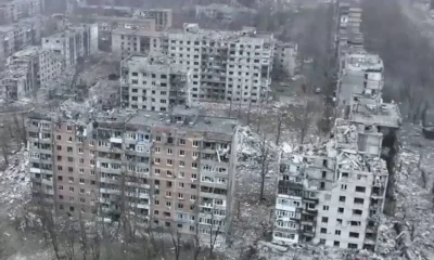 Edificios en ruinas tras bombardeos de Rusia, en Avdivka, Ucrania. Foto:DW.