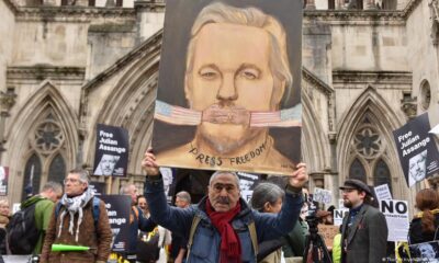 Protesta a favor de la liberación de Julian Assange, en Londres. Foto: DW.