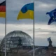 Banderas de Alemania, Ucrania y la Unión Europea. Foto: DW.