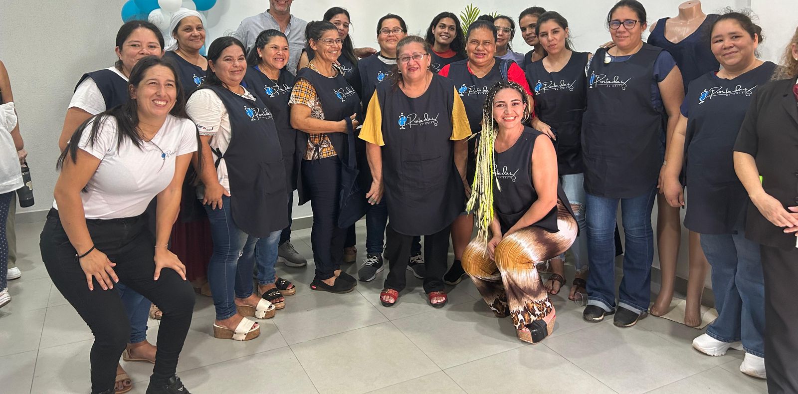 Alumnas del curso "Puntadas al Éxito". Foto: Gentileza.