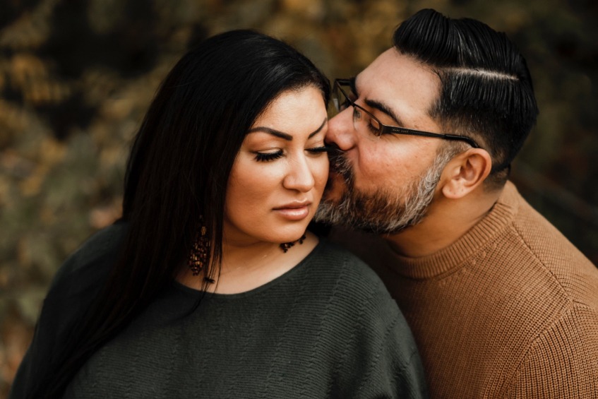 Pareja - matrimonio. Foto referencial.