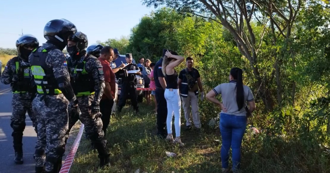 El macabro hallazgo se dio al costado de la ruta. Foto: Captura @CamusClickPy.