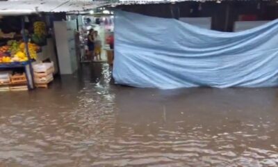 Situación tras breves lluvias en el Mercado de San Lorenzo. Foto: Captura @natiromeropy